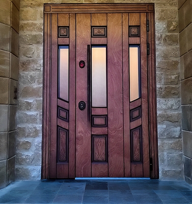 Коттеджная остекленная дверь