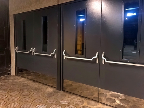 Фотогалерея технических дверей